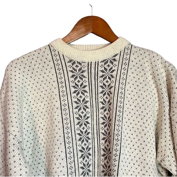 Esprit wool blend vintage sweater. Size small - Picture 2 of 6